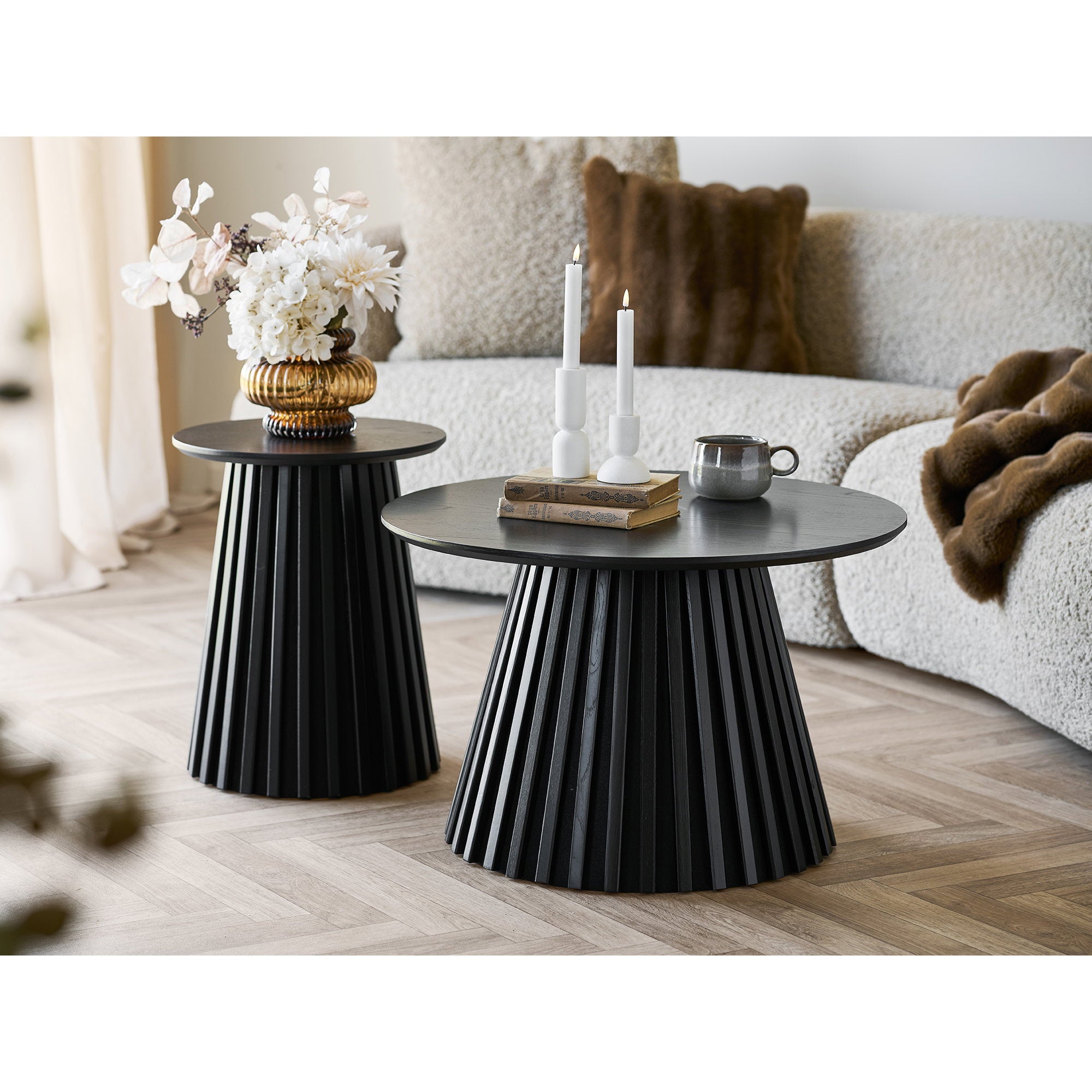 Osaka Side Table - Side table, oak veneer, black Ø40x50 cm