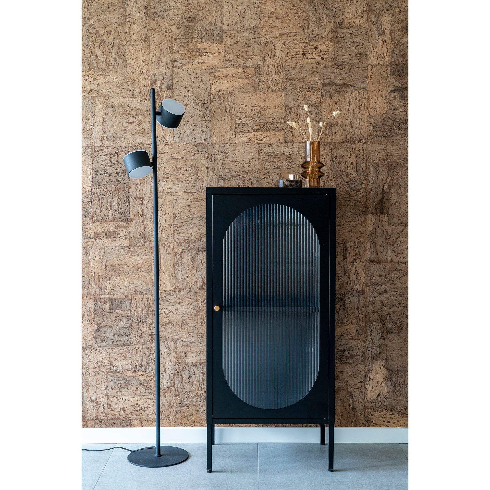 Adelaide Vitrinekast - Vitrinekast met 1 geribbeld glazen deur, staal, zwart 50x35x110 cm