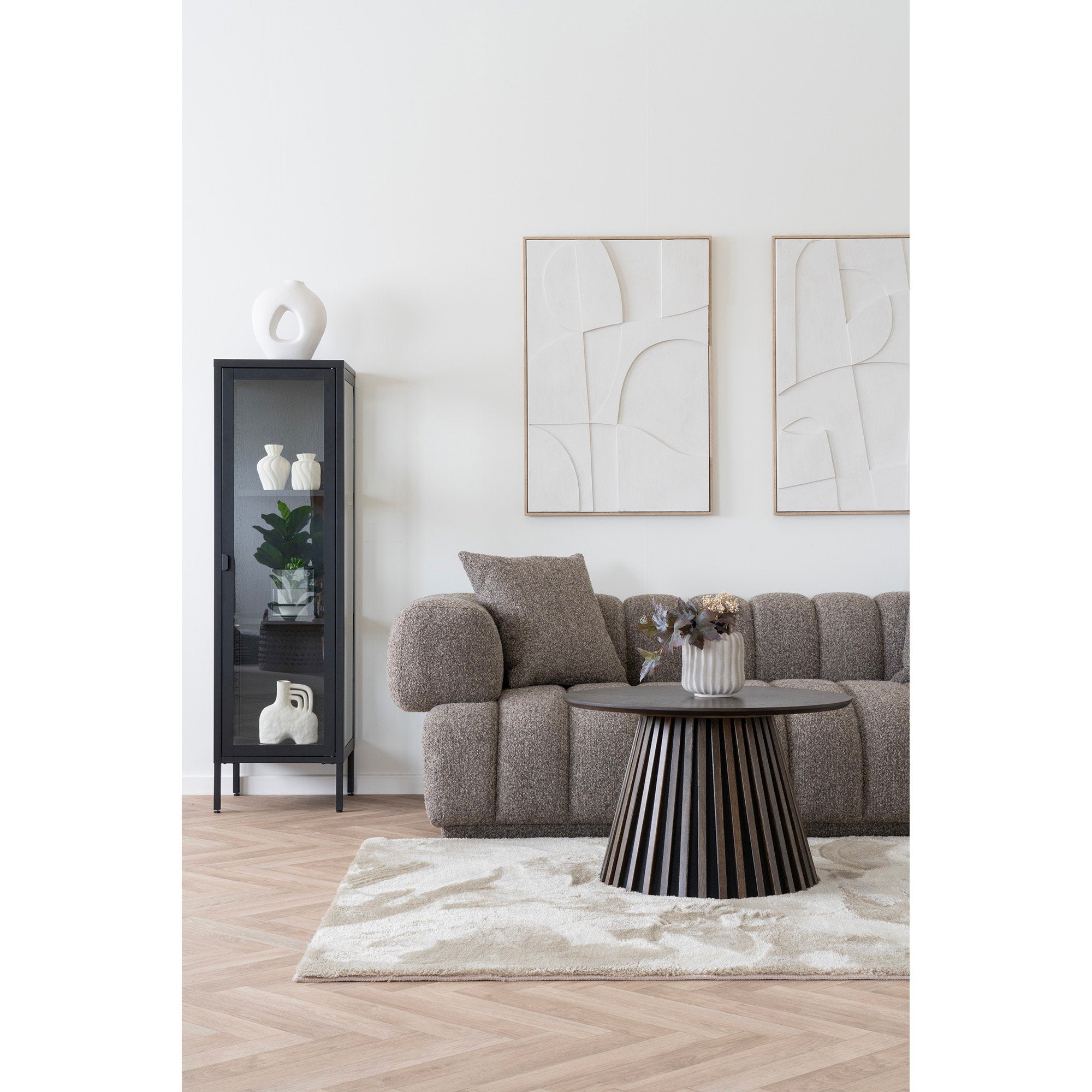 Brisbane Vitrinekast Smal - Smalle vitrinekast met 1 glazen deur, staal, zwart 40x35x140 cm