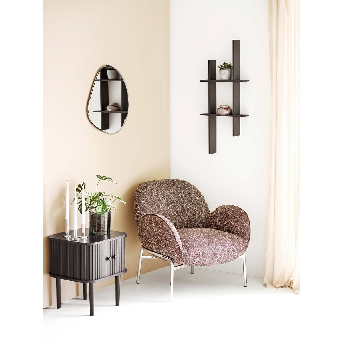 Black wall shelf Mostar made of pine wood - 86x10x38 cm