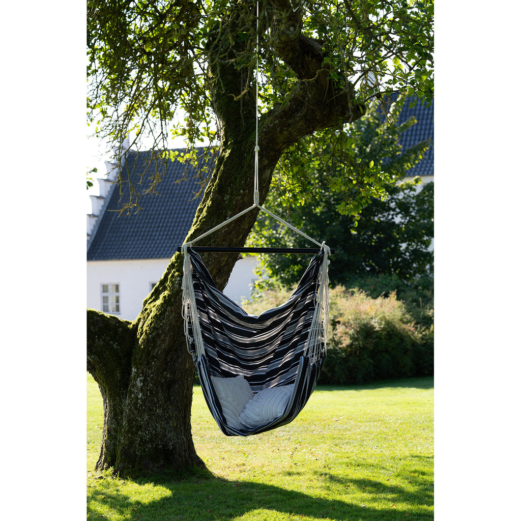 Lamia Hangstoel - Polyester/katoen, larikshout, zwart/grijs/wit