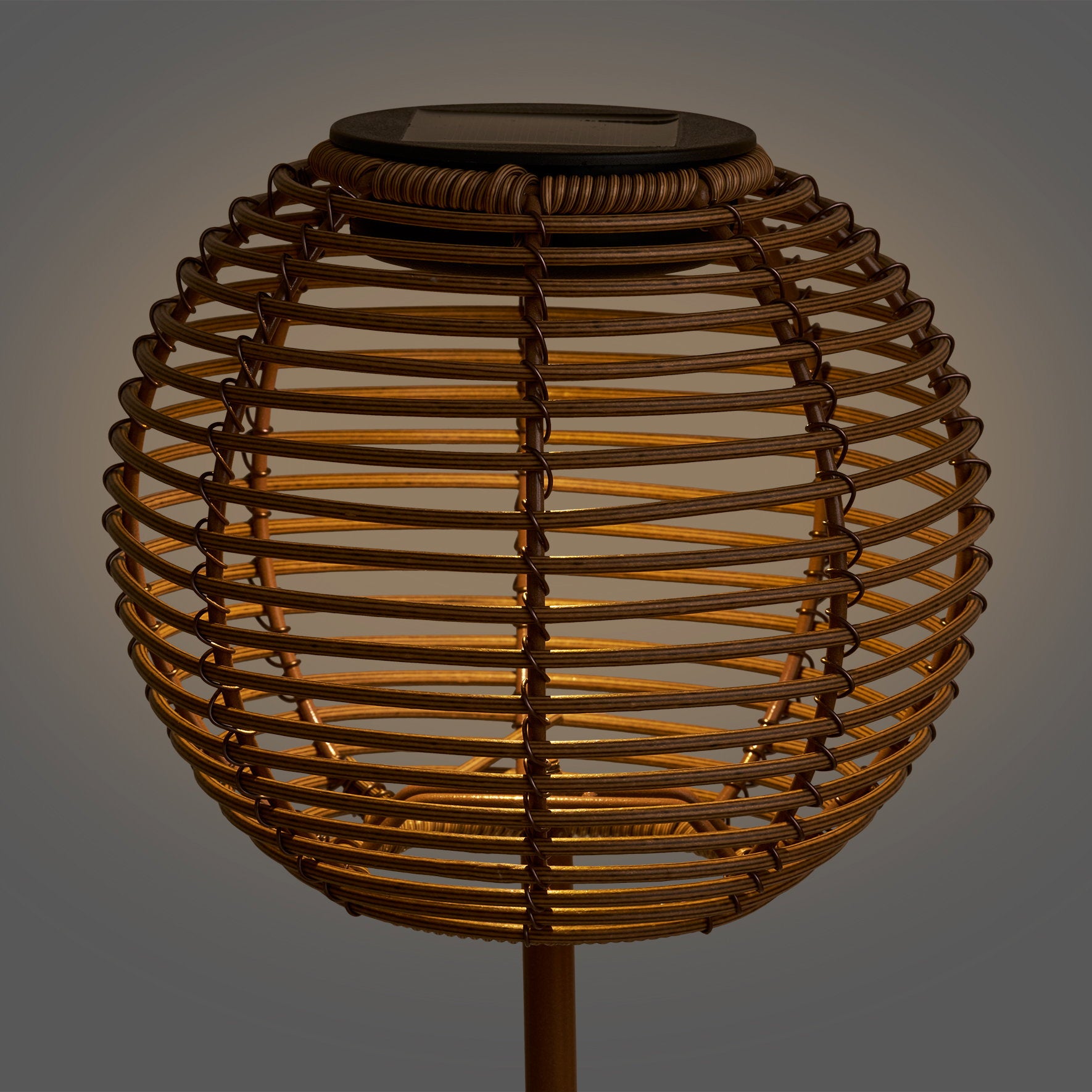 Carlisle Lamp - Oplaadbare lamp met geïntegreerd zonnepaneel, naturel