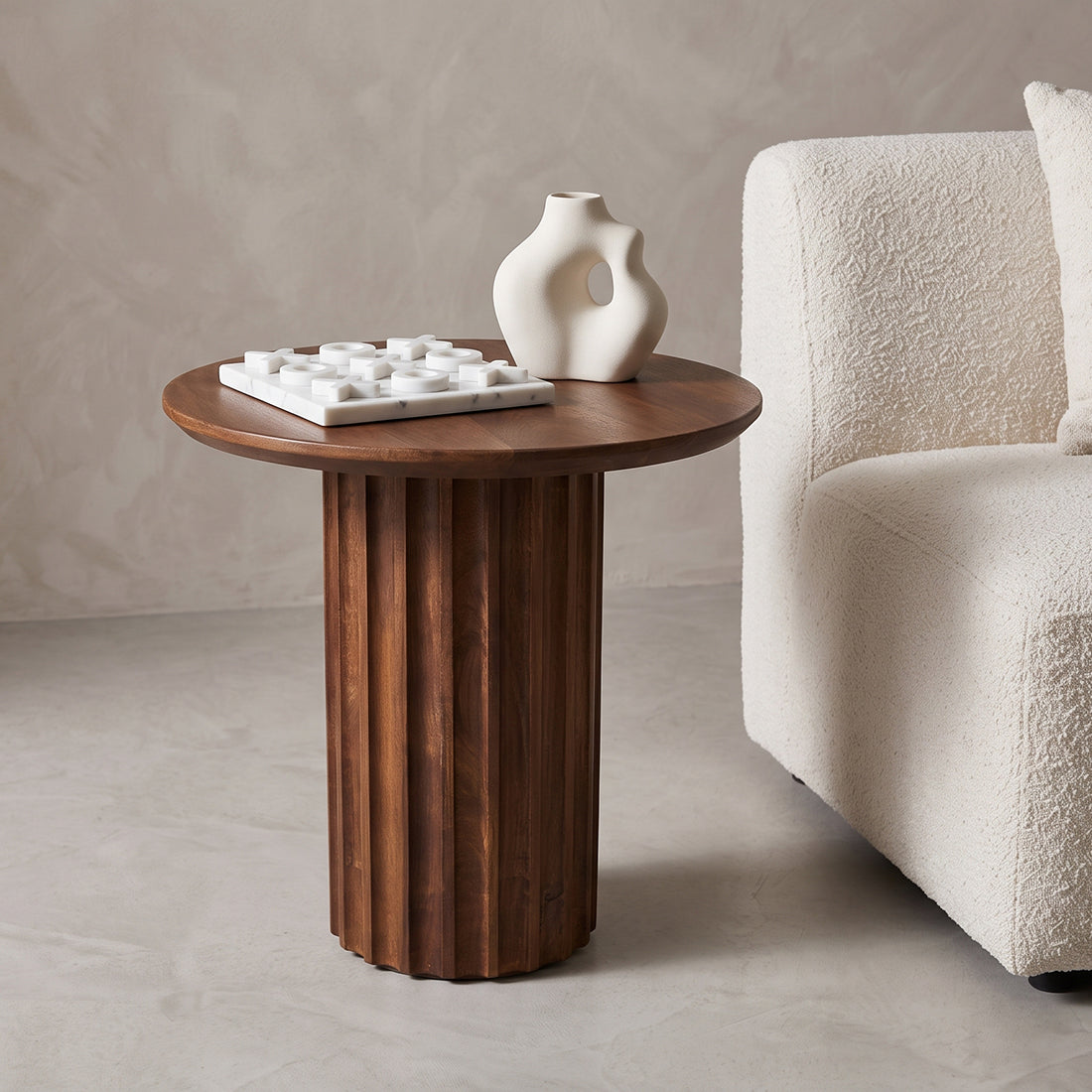 Bullnose side table reversed brown Ø 50 cm